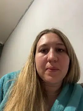 MarieHeartt online show from 05/27/26, 05:31