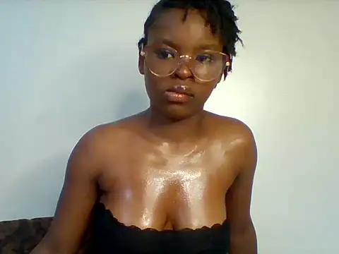 Snapshot of hot_cammy chatting on 06/15/26, 06:35 hot cammy online show from 06/15/26, 06:35