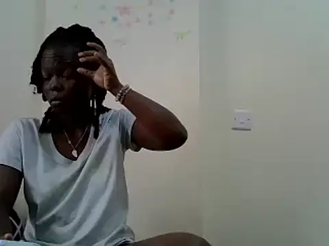 Snapshot of ebonycurvedass chatting on 06/20/26, 11:04 ebonycurvedass online show from 06/20/26, 11:04