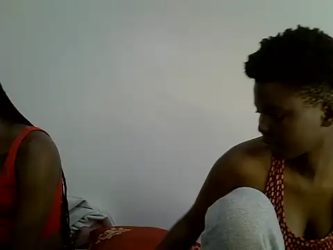 Snapshot of Vsexie chatting on 06/16/26, 10:37 Vsexie online show from 06/16/26, 10:37