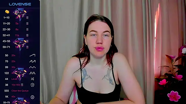 Snapshot of Arya_Curves chatting on 06/25/26, 02:09 Arya Curves online show from 06/25/26, 02:09