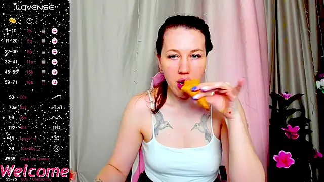 Snapshot of Arya_Curves chatting on 06/11/26, 02:53 Arya Curves online show from 06/11/26, 02:53