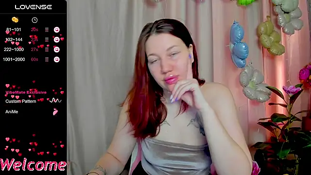 Snapshot of Arya_Curves chatting on 06/24/26, 01:15 Arya Curves online show from 06/24/26, 01:15
