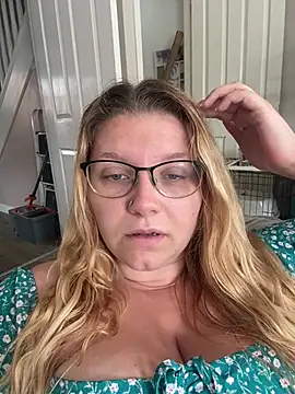LucieLouBabe online show from 07/01/26, 11:10