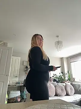 LucieLouBabe online show from 06/16/26, 11:10