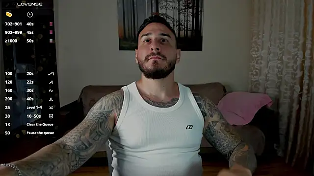 Snapshot of Gymdominus chatting on 06/19/26, 01:50 Gymdominus online show from 06/19/26, 01:50