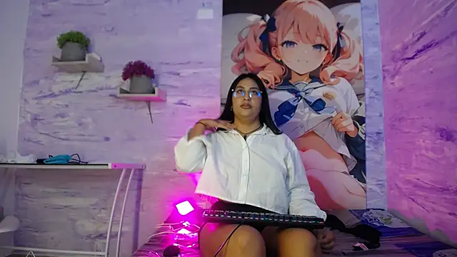 Girl Scarlett  online show from 05/21/26, 12:13