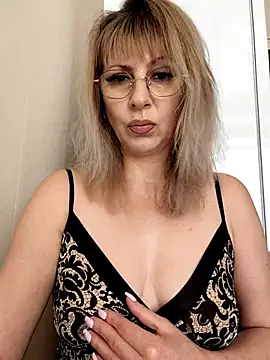 Kitty-MEOWW online show from 05/28/26, 08:11