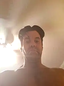 ELVISPRESI online show from 05/31/26, 06:08