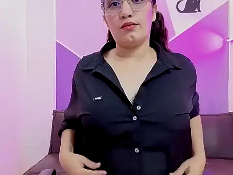 LizCatalina online show from 05/26/26, 03:54
