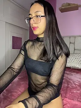 MoonLitDoll online show from 05/27/26, 10:28