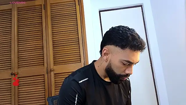 Blade millerr online show from 05/27/26, 12:12