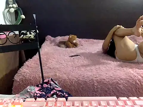 Snapshot of mommy-flabia chatting on 06/15/26, 09:14 mommy-flabia online show from 06/15/26, 09:14