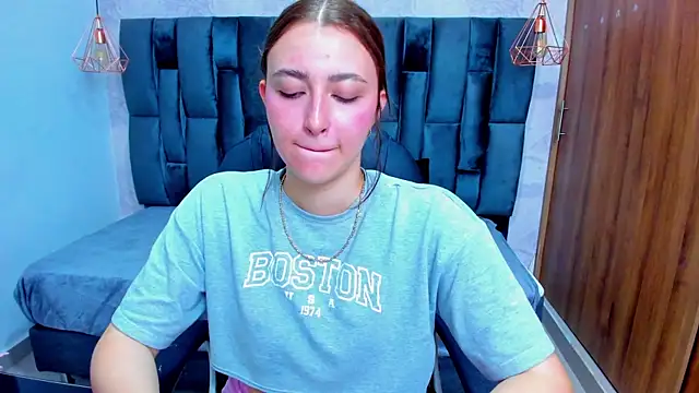 Miel ferrer online show from 07/06/26, 01:40