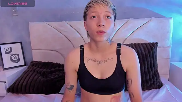 vane grey online show from 05/25/26, 08:40
