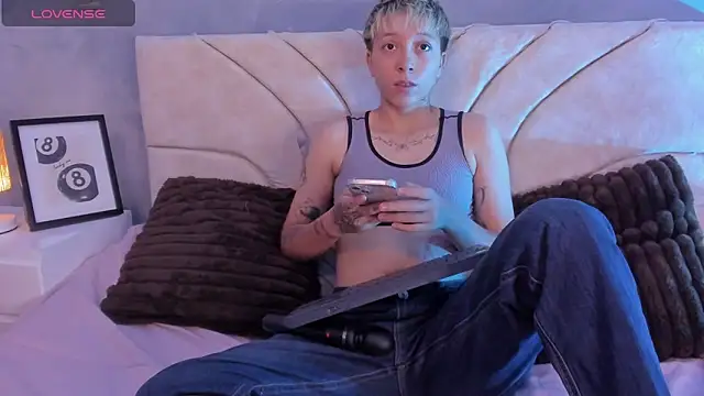 vane grey online show from 05/26/26, 08:18