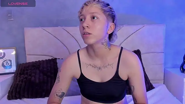 vane grey online show from 05/23/26, 08:41