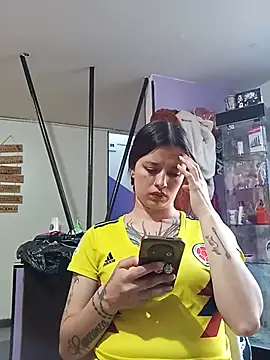 Lucia evans22 online show from 07/07/26, 10:13