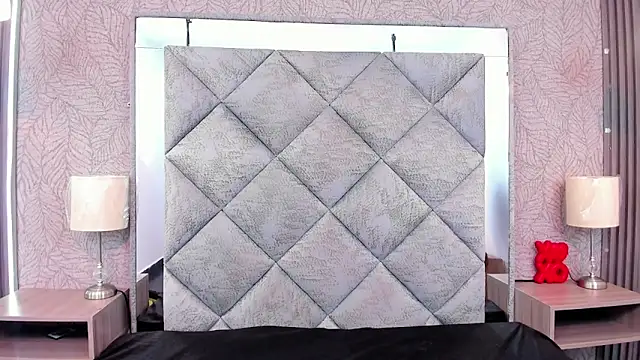 LilithDesire  online show from 06/10/26, 07:37