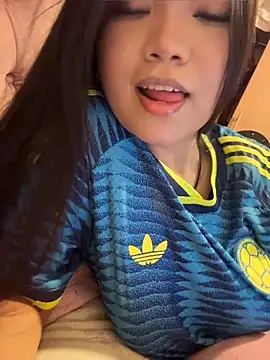Snapshot of maria_lunag chatting on 06/18/26, 02:32 maria lunag online show from 06/18/26, 02:32
