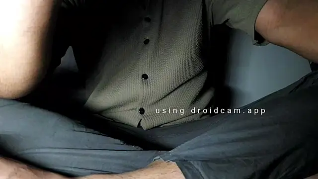 Snapshot of psexplr chatting on 10/31/25, 06:37 psexplr online show from 10/31/25, 06:37