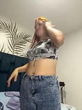 mia hot4 online show from 05/21/26, 12:02