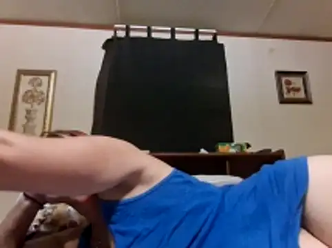 Snapshot of besins chatting on 05/31/26, 04:29 besins online show from 05/31/26, 04:29