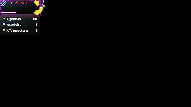 Snapshot of SophiaWild_ chatting on 05/31/26, 11:05 SophiaWild online show from 05/31/26, 11:05