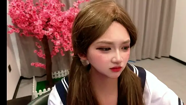 Snapshot of yan-0705 chatting on 05/22/26, 11:30 yan-0705 online show from 05/22/26, 11:30