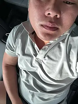 linhbuoito11 online show from 05/23/26, 12:09