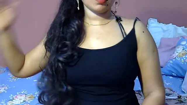 Snapshot of sexy_shala6 chatting on 06/19/26, 09:48 sexy shala6 online show from 06/19/26, 09:48