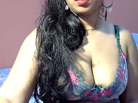 Snapshot of sexy_shala6 chatting on 06/05/26, 06:52 sexy shala6 online show from 06/05/26, 06:52