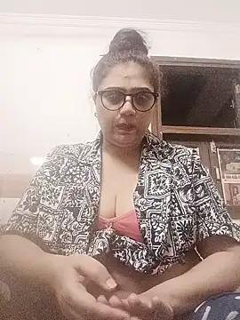 yourchahat27 online show from 06/13/26, 08:40