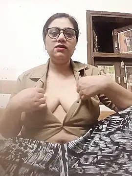 yourchahat27 online show from 06/19/26, 10:58