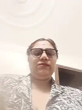 yourchahat27 online show from 05/30/26, 07:08