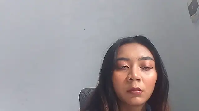KristieOrtmann online show from 05/27/26, 06:43