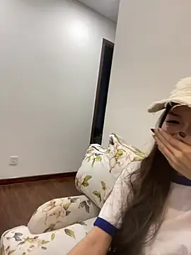 huahua-love online show from 05/26/26, 02:48