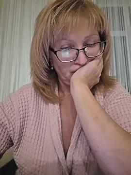 -LindaKing- online show from 05/28/26, 06:58