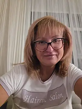 -LindaKing- online show from 06/04/26, 08:35