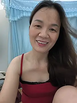 Lye lovely online show from 07/07/26, 04:26