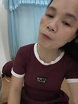 Lye lovely online show from 06/24/26, 02:48