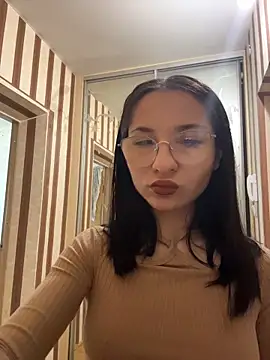 Snapshot of KameliaMur chatting on 05/28/26, 03:14 KameliaMur online show from 05/28/26, 03:14