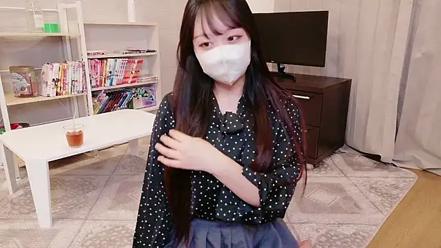 Snapshot of Mei--chan-- chatting on 07/20/26, 10:33 Mei--chan-- online show from 07/20/26, 10:33