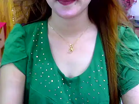 Snapshot of Adiba_Obu_20 chatting on 06/10/26, 04:52 Adiba Obu 20 online show from 06/10/26, 04:52