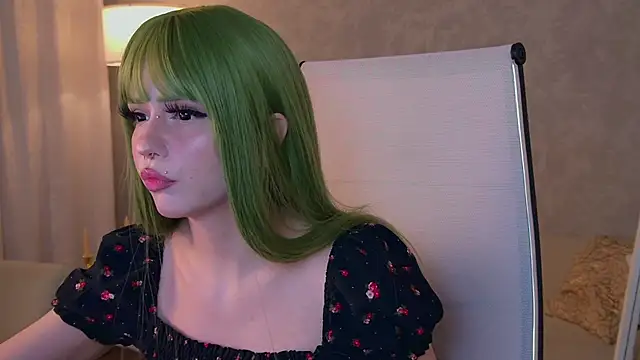 YunaLeaf online show from 05/29/26, 09:10