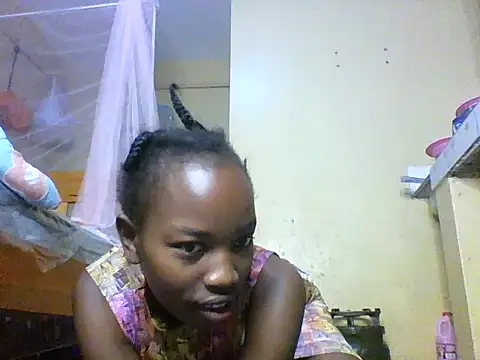 Snapshot of aliana082169 chatting on 06/21/26, 09:48 aliana082169 online show from 06/21/26, 09:48