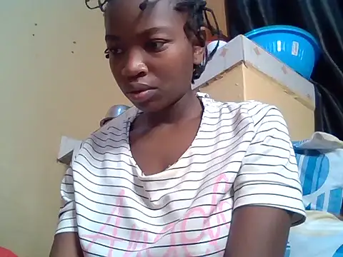 Snapshot of aliana082169 chatting on 07/10/26, 05:07 aliana082169 online show from 07/10/26, 05:07