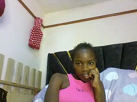 Snapshot of aliana082169 chatting on 06/01/26, 07:13 aliana082169 online show from 06/01/26, 07:13
