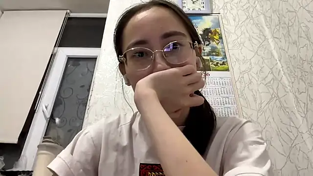 VickieTrudo online show from 06/04/26, 08:57