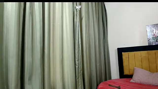 Snapshot of ANDRYXS100 chatting on 06/29/26, 12:27 ANDRYXS100 online show from 06/29/26, 12:27